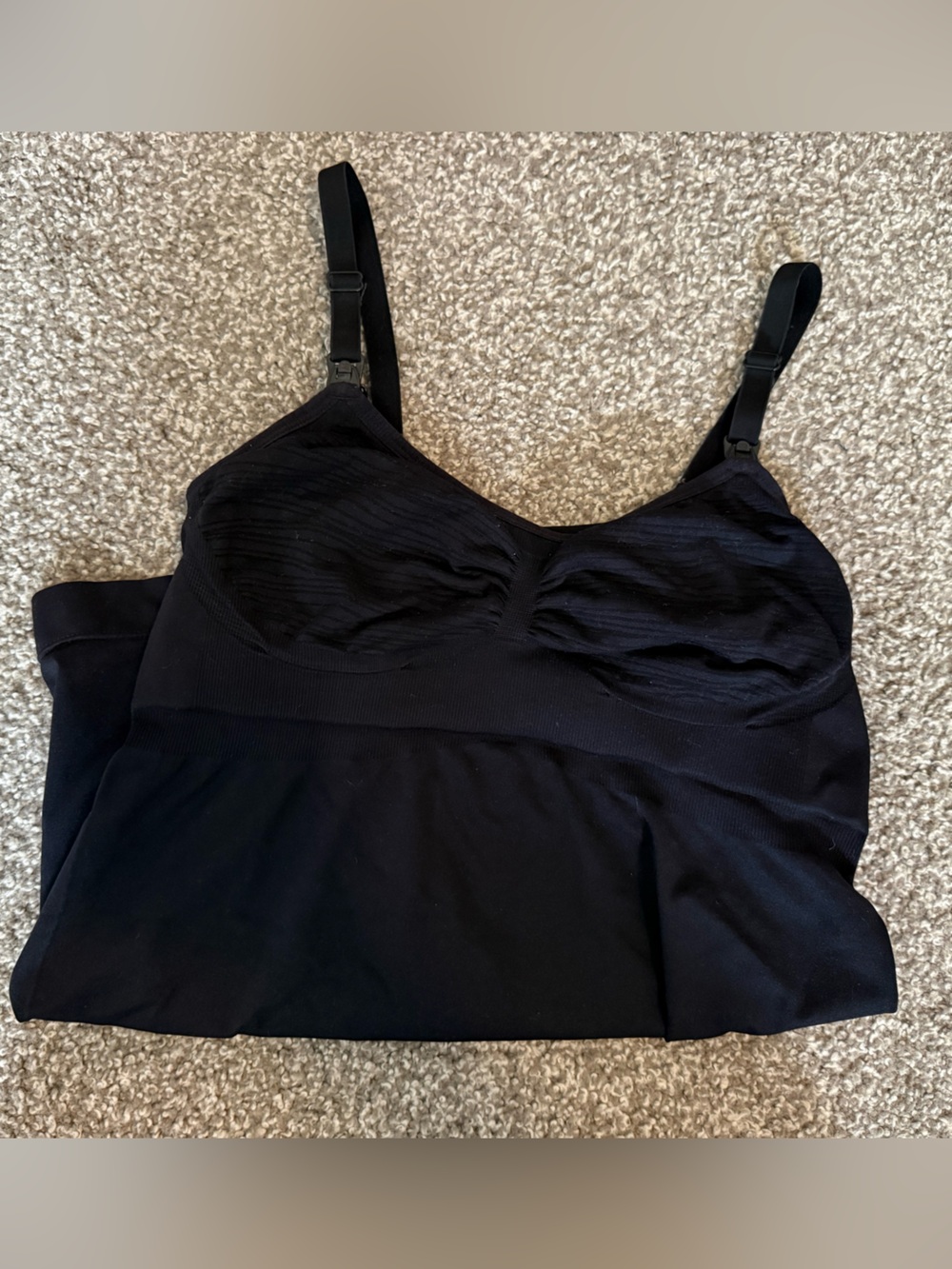Sublime Hands-Free Pumping & Nursing Tank
